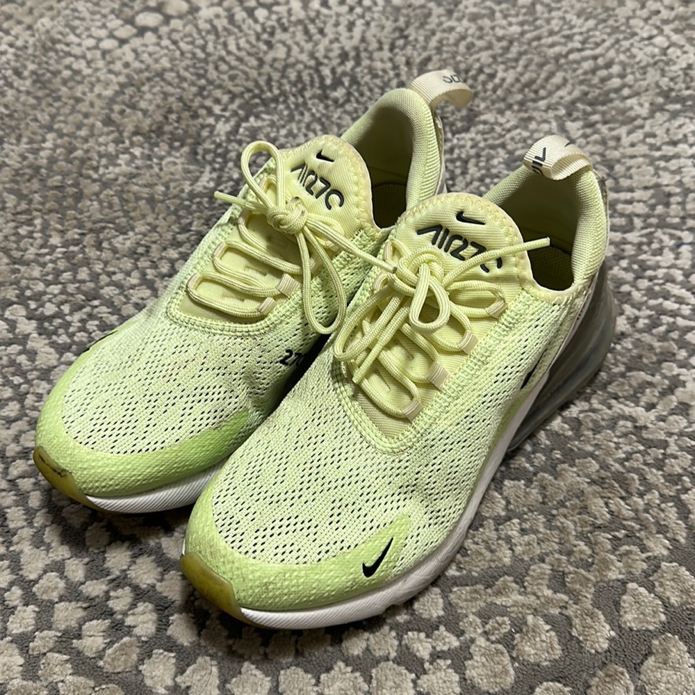 Neon yellow-green air max 270